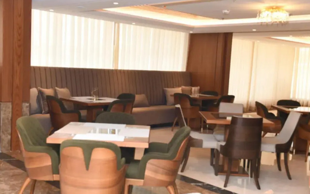 Renee Suite