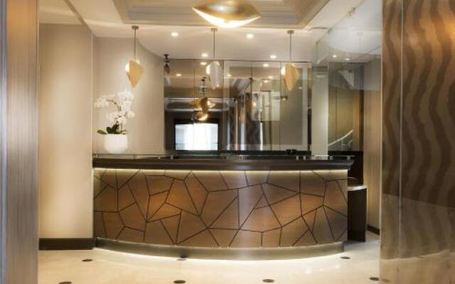 Elysees Apartments