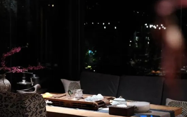 Xunyin Forest Hot Spring Homestay