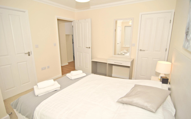 Room and Roof Southampton Apartments