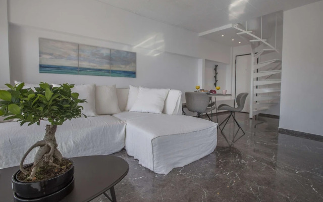 Luxury penthouse with stunning riviera view by GHH