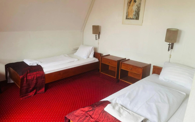 Amadeus Hotel