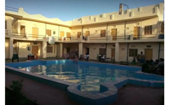 Lake View Stay with In-house Swimming pool