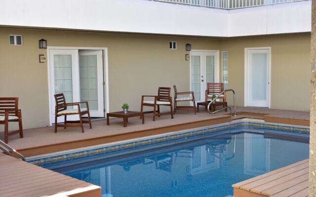 California Comfort and Suites