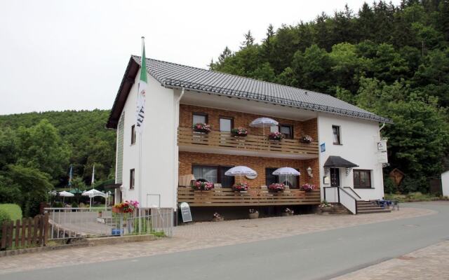 Gasthof - Pension 'Zur Dorfschänke'