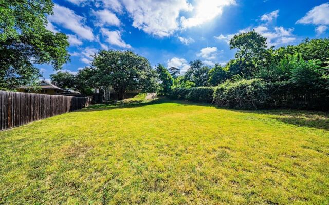 Ava and Weston Combo House