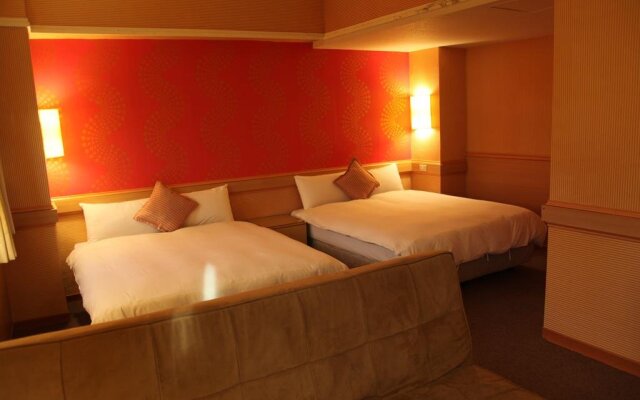 Manbo Holiday Hotel