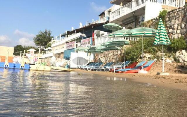 Seaside Apart Hotel