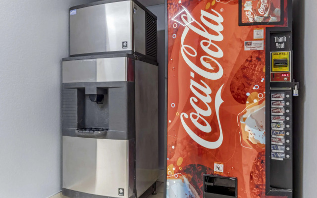 Quality Inn near SeaWorld - Lackland