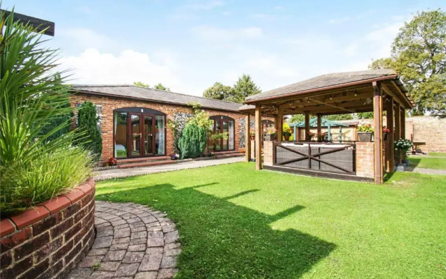 Sturmer Hall Hotel & Conference Centre