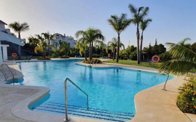 Luxury Penthouse Alcazaba Lagoon EHHouse