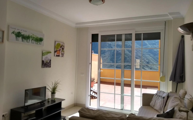 Playa Y Montaña: Naturaleza Y Armonía