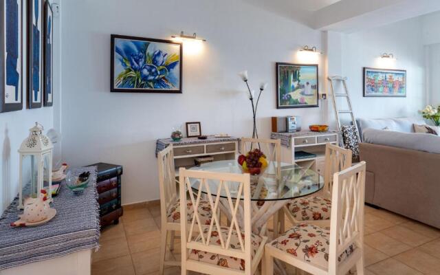 HolidayVilla Marina 2- Beachfront, Wifi , Sea View by Holidayshome