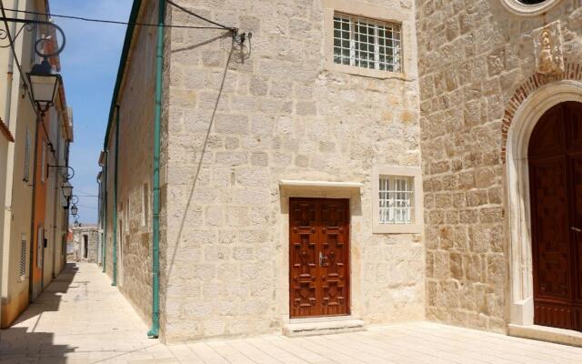 House Movica in Mandre