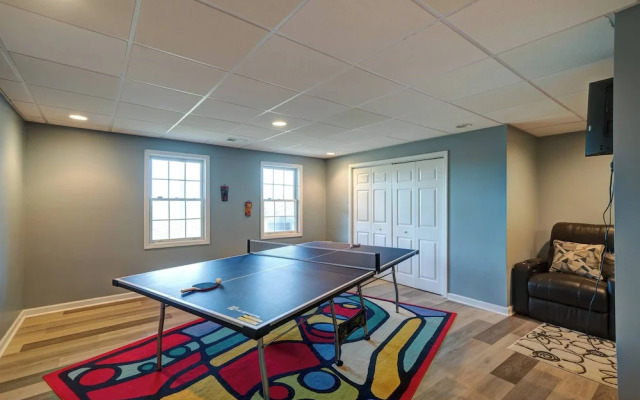 Sunset View 3 BDR Close to Downtown!