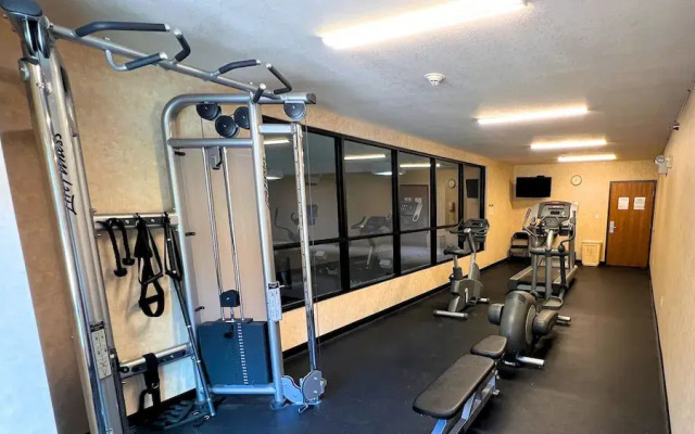 Rushmore Express Keystone