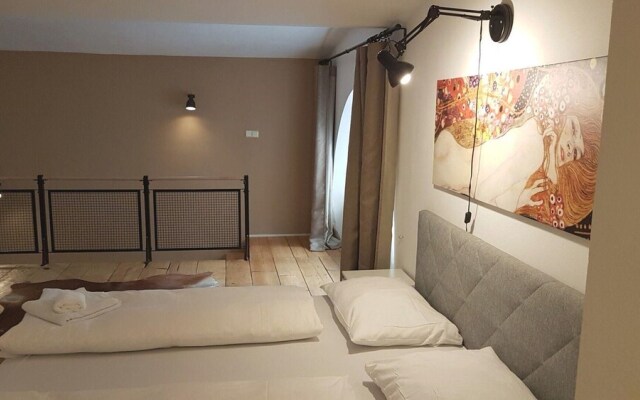 Großes Maisonette Aprt. Extrem Zentral