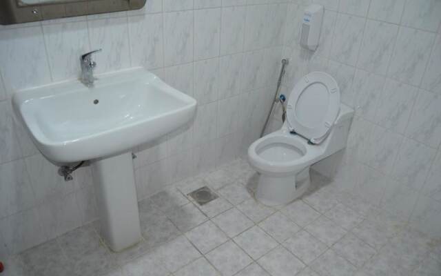 Akaduniya Furnished Apartments 2