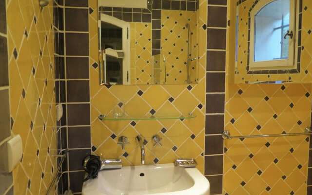 Plush Villa in Cavalaire-sur-Mer with Private Pool