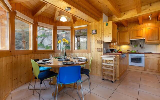 Chalet Belle Roche Recently Renovated Jacuzzi