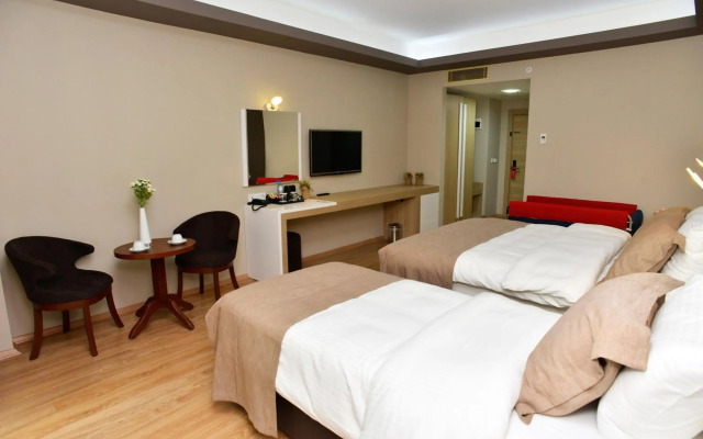 Arus Hotel