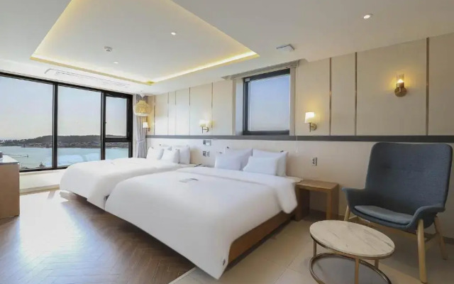 H Avenue Hotel Gijang Ilgwang
