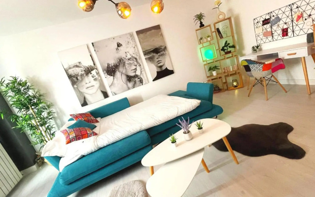 Artsy riverside suite - Amazing central apartment