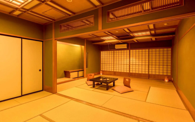 Ooedo Onsen Monogatari Premium Yoshinoya Irokuen