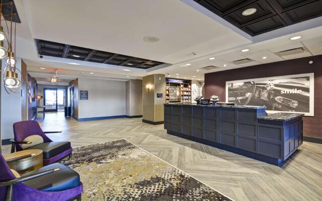 Hampton Inn & Suites Detroit/Warren