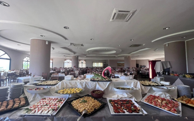 Villaggio Green Garden Club