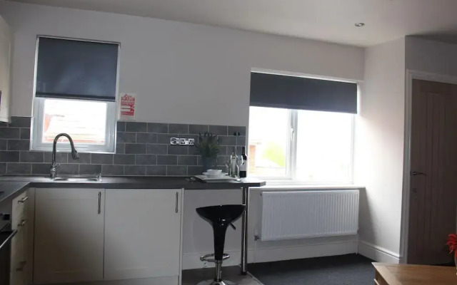 Hillview Serviced Apartments