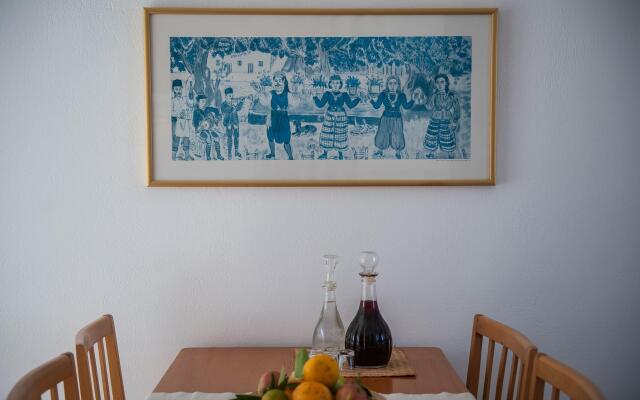 Rouladina Apt 5 in Stalos