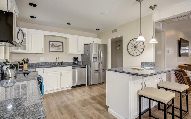 Cozy Retreat Near Denver Leisure