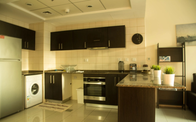 Beautiful Home, Wake Up To Superb Marina Views