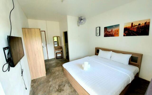 Malinee Resort