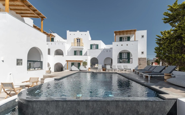 Spiros Hotel