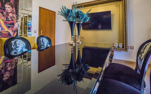 Luxury Suites
