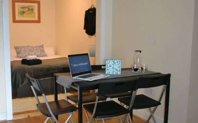 Cozy Modern Bedroom Apartment City L1