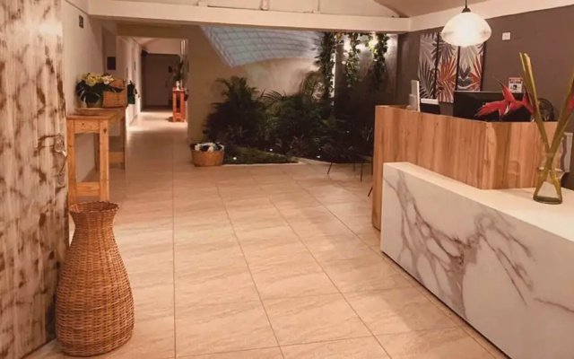 Juna Hotel Boutique