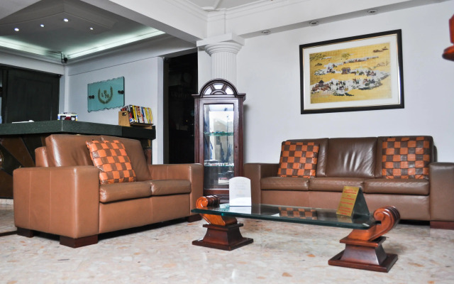 Hotel Laureles 70
