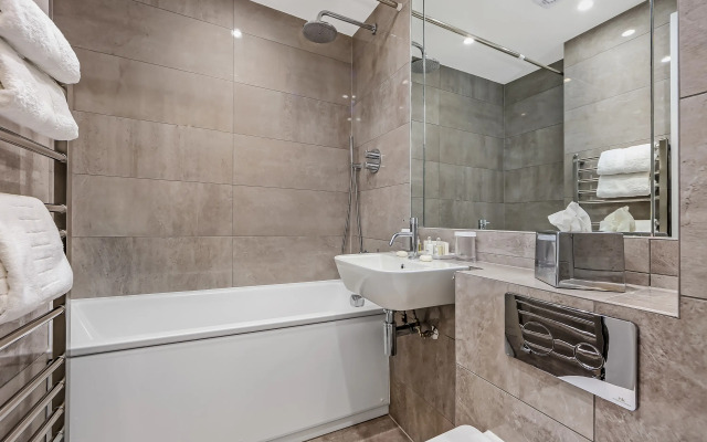 10 Curzon Street Apartments by Mansley