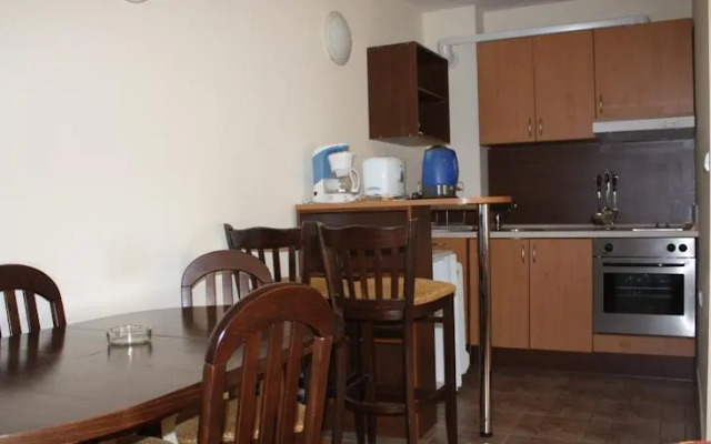 Two-Bedroom Apartment in Bojurland