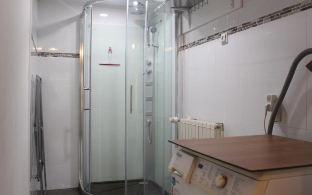 Beautiful Home in Rekem-lanaken With 3 Bedrooms and Wifi