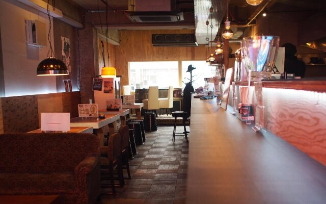 NEW WORLD INN - Hostel