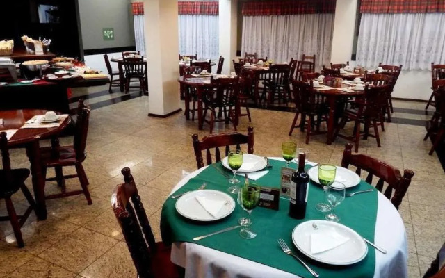 Holz Hotel