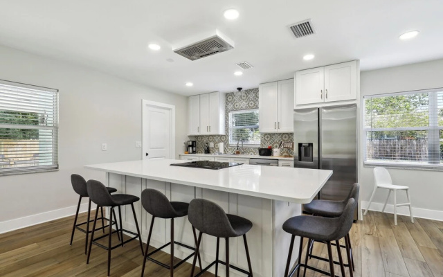 Tampa Vacation Rental ~ 3 Mi to Downtown!