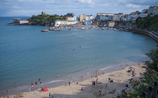 No. 6 Croft House - 1 Bedroom Apartment - Tenby