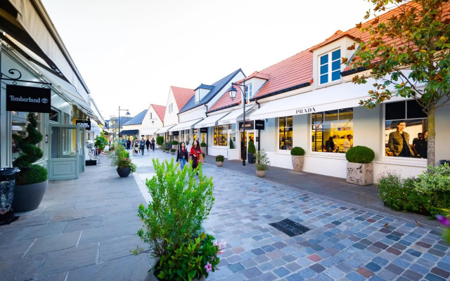 Staycity Aparthotels, Near Disneyland® Paris