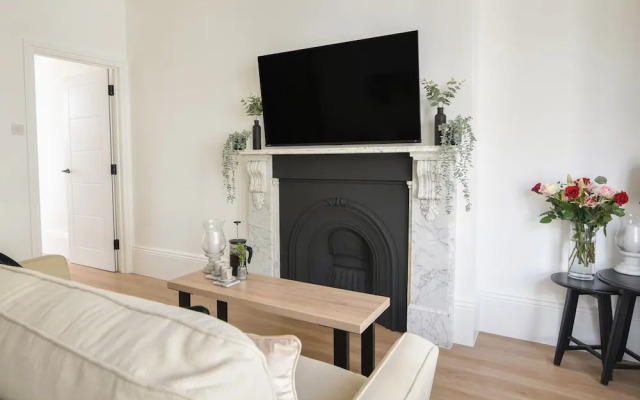 Fore Street House - Apartment 2