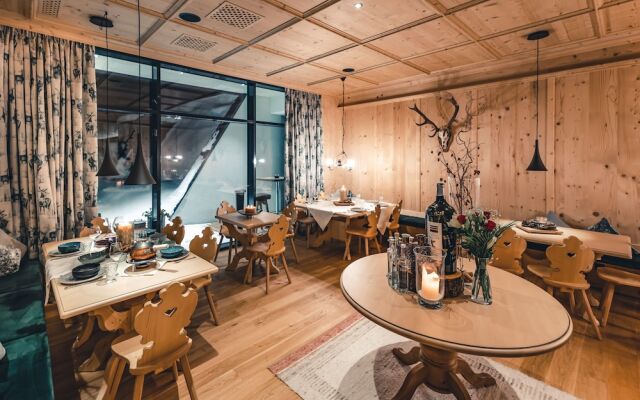 Lux Alp Chalet